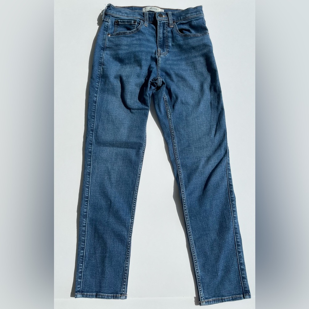Hollister men’s size 28x30 athletic skinny jeans
